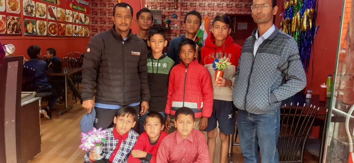 थराली के नौ छात्रों का राज्य स्तरीय कबड्डी एवं बालीबाल टीम में हुआ चयन