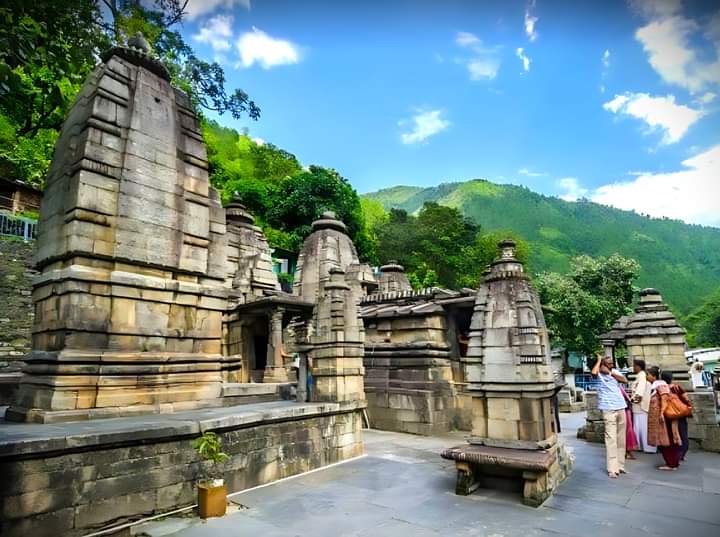 आदिबद्री मंदिर जिसके दर्शन बिना बद्रीनाथ धाम की यात्रा अधूरी