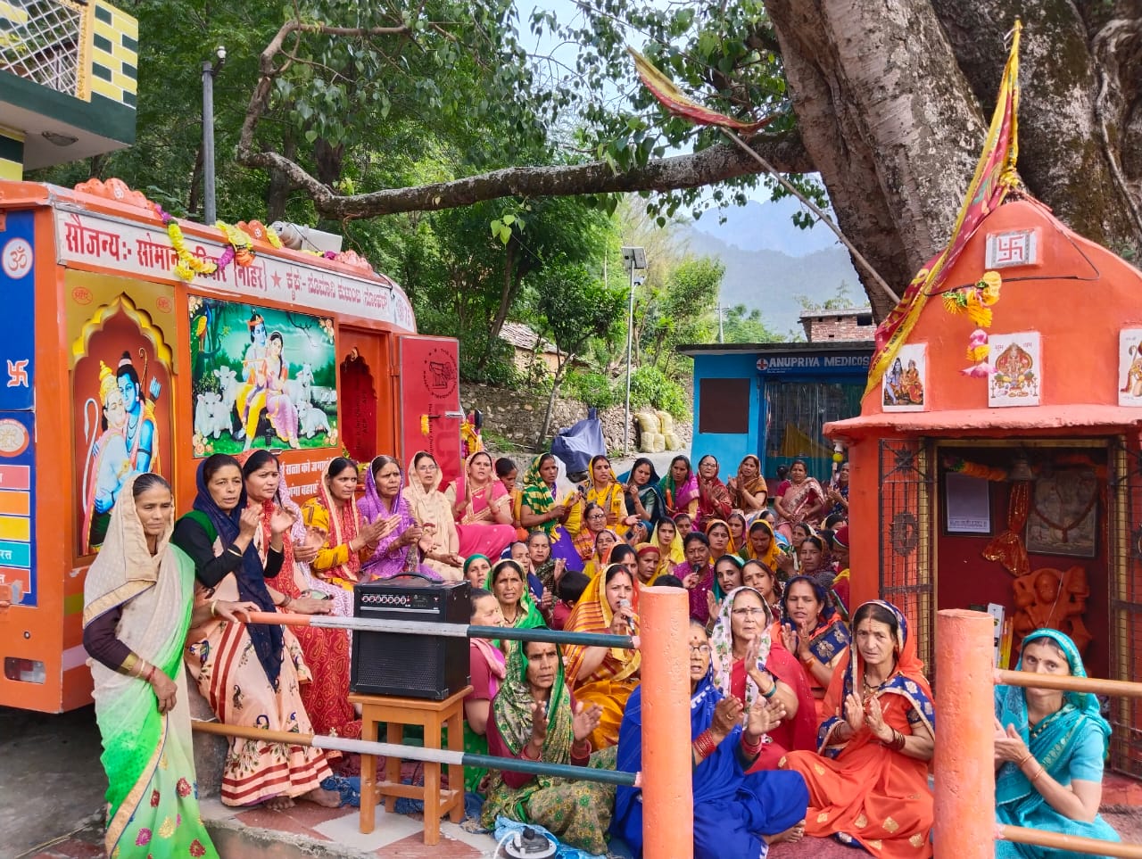 भगवान श्री राम जी के रथ का बमोथ गांव में हुआ स्वागत