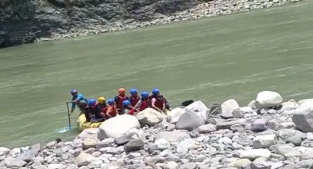 इंतजार: ऋषिनगरी की गंगाघाटी मे राफ्टिंग पर अभी लगा रहेगा ब्रेक, करना होगा इंतजार…