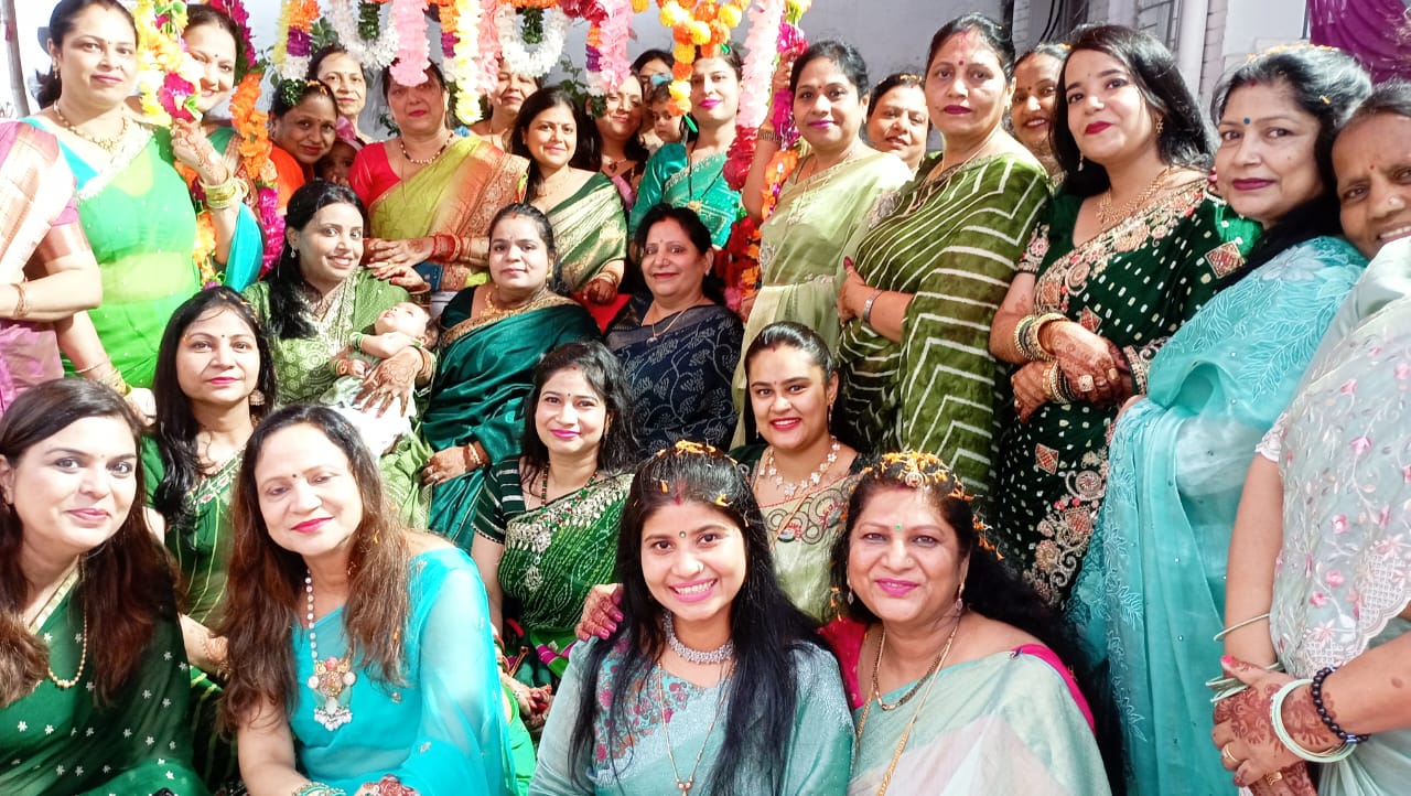 श्रीनगर में हर्षोल्लास के साथ मनाया तीज पर्व