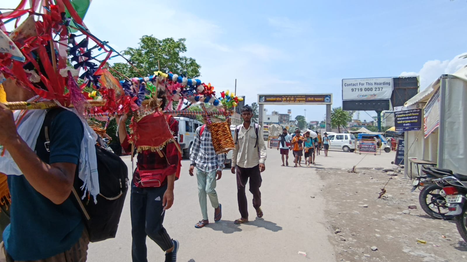 कांवड़ यात्रा ने पकड़ी रफ्तार, जिला प्रशासन ने कांवड़ियों की सुविधा और सुरक्षा के लिए कसी कमर